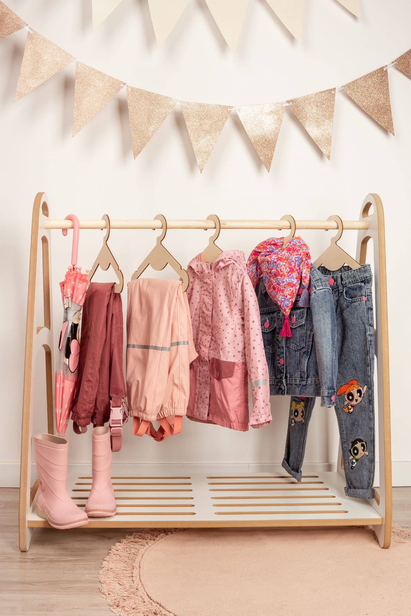 MINI Garderobe Kleiderschrank Montessori Kleiderständer + 5 Holzbügel
