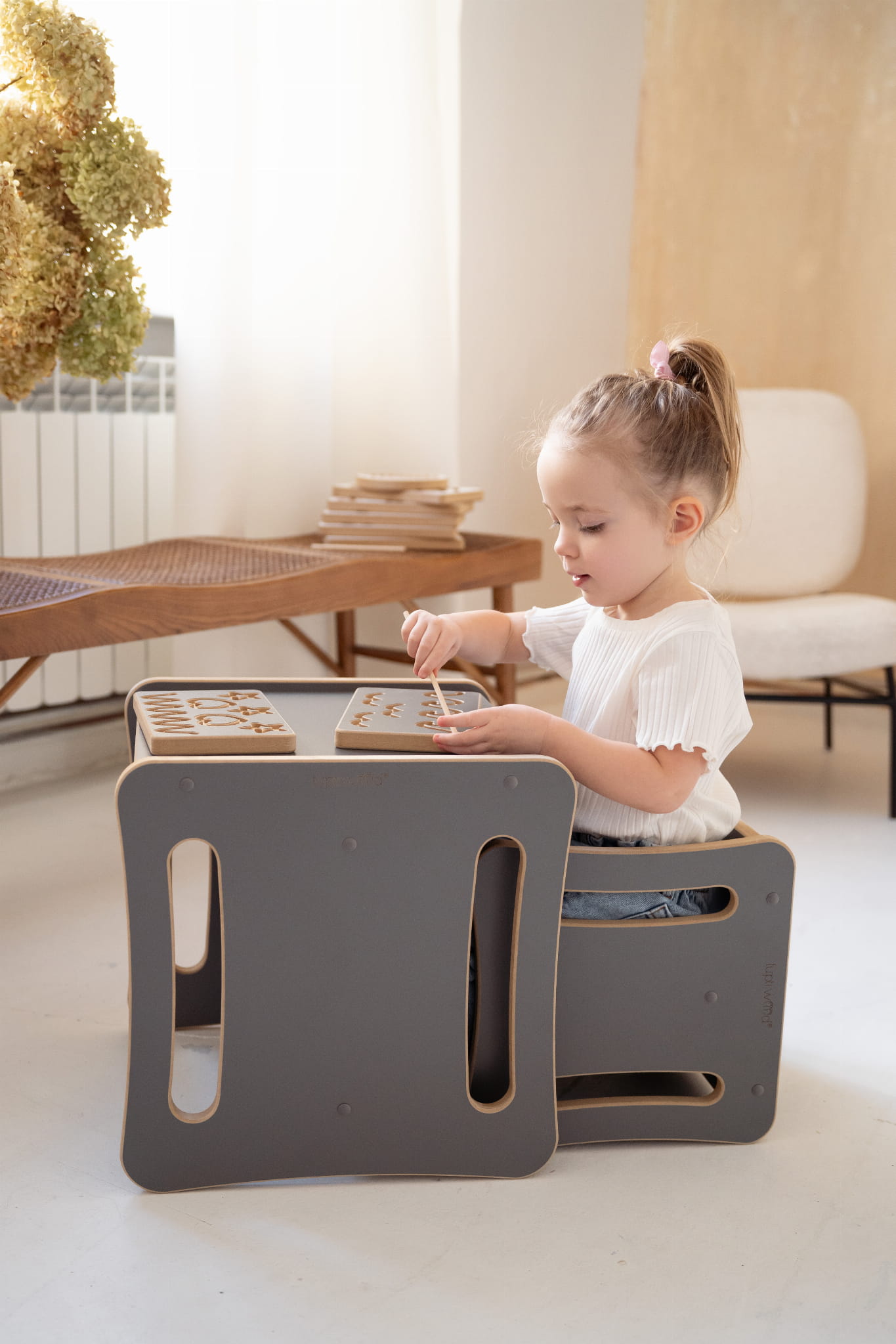 Smally + Biggy - Stuhl / Tisch 2in1 | grau - Set aus Tisch und Stuhl für Kinder